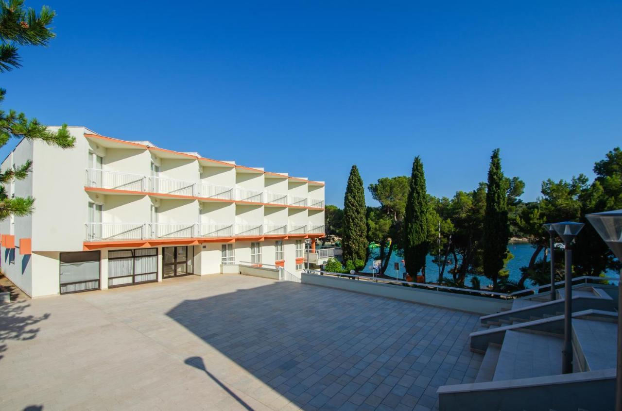 Centinera Resort Banjole Buitenkant foto