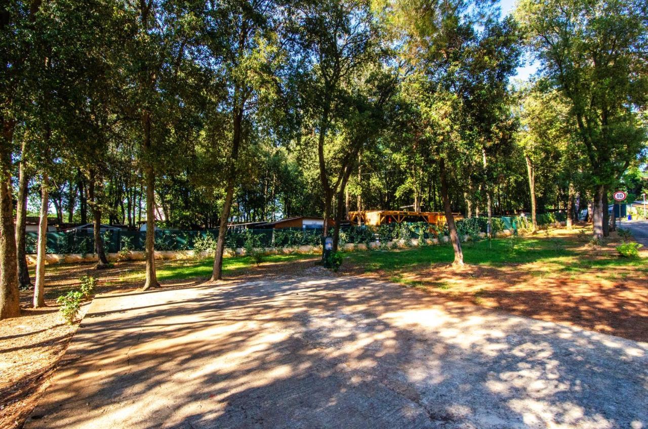Centinera Resort Banjole Buitenkant foto