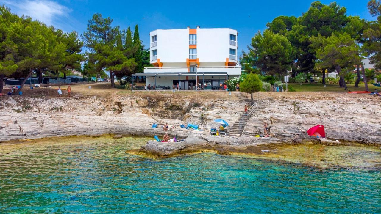 Centinera Resort Banjole Buitenkant foto