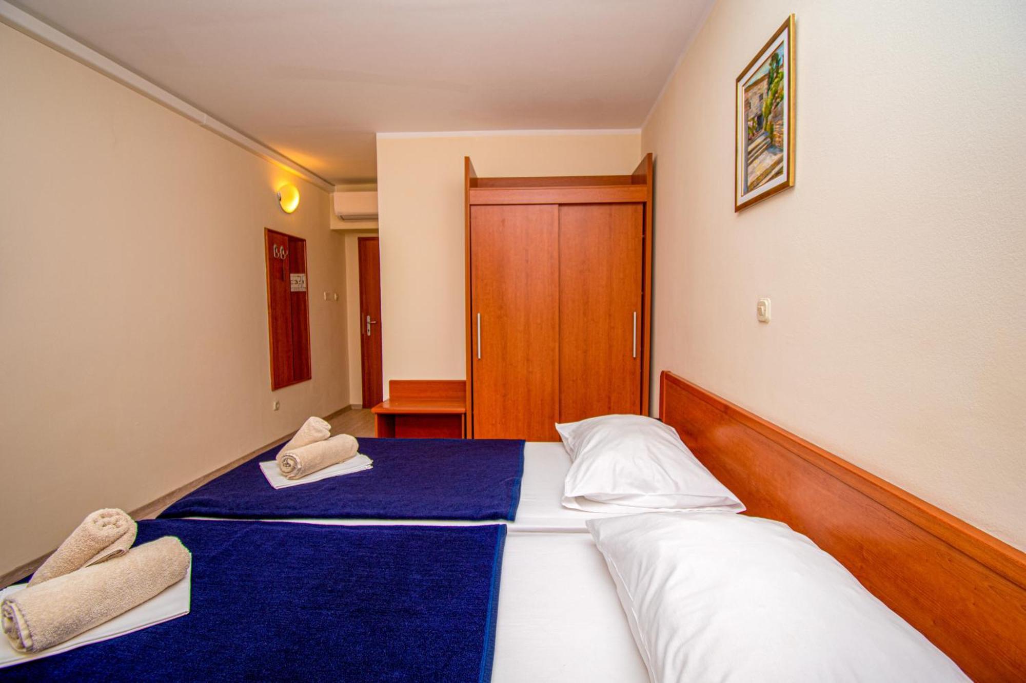 Centinera Resort Banjole Buitenkant foto